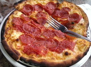 Pepperoni_pizza